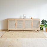 Oak chest of drawers with Dobling rattan.