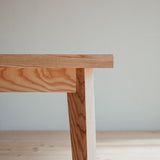 Manier dining table.