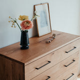 Hoch oak shelf.